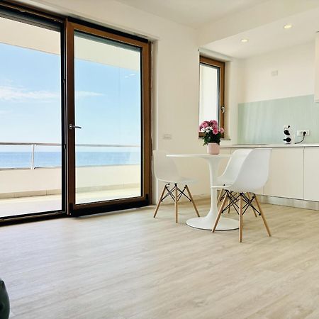 Le Conchiglie Aparthotel Porto Torres Exterior photo